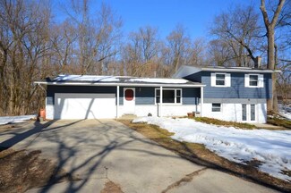 202 Twin River Trail, Bristol, IN 46507