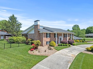 1626 Cardinal Dr, Morristown, TN 37814