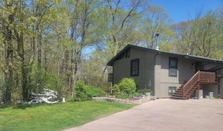 1031 N Osborne Blvd, Racine, WI 53405
