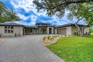 106 Edwards Cir, Horseshoe Bay, TX 78657