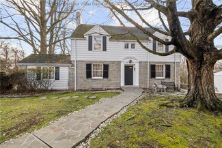 4611 Virginia Ave SE, Charleston, WV 25304