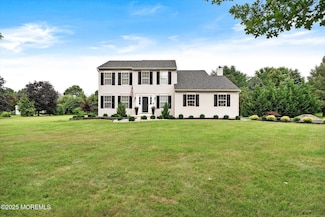 27 Galloping Brook Rd, Allentown, NJ 08501