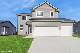 1360 Cedar St, Waukee, IA 50263