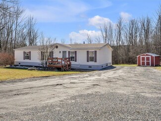 214 Route 74 E, Shoreham, VT 05770
