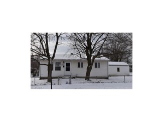 2402 17th St SW, Canton, OH 44706