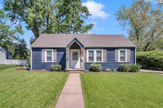 715 E Simpson St, McPherson, KS 67460