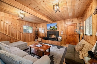 317 Moreno Ln, Sugarloaf, CA 92386