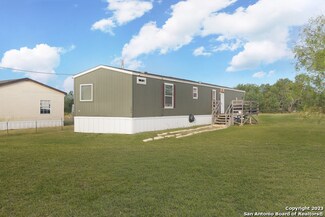 584 Las Palomas Dr, Lytle, TX 78052