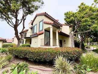 2287 Martinique Ln, Oxnard, CA 93035