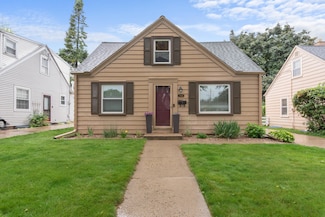 7808 Livingston Ave, Milwaukee, WI 53213