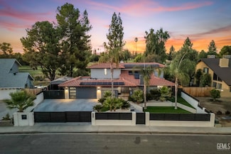 6300 Landfair Dr, Bakersfield, CA 93309