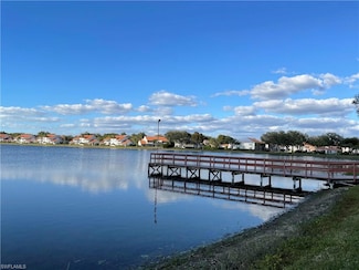 685 Windsor Square Unit 101, Naples, FL 34104