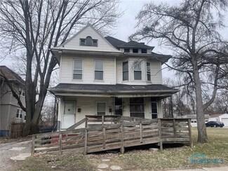 2467 Lawrence Ave, Toledo, OH 43620