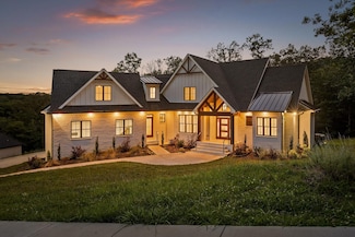 6517 Shelter Cove Dr, Hixson, TN 37343