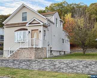 8 Avenue B, Haledon, NJ 07508