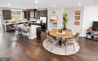 128 Ada Hightower Blvd, Pennington, NJ 08534
