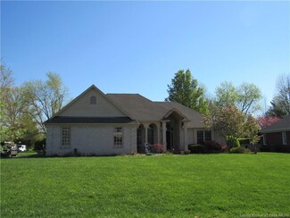 3056 Plantation Dr, Sellersburg, IN 47172