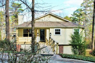 698 Lakeshore Dr, Abbeville, AL 36310