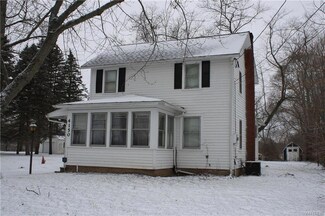 4150 Johnson Rd, Lockport, NY 14094