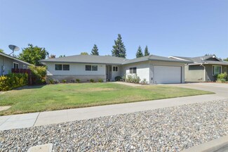 3028 E Tenaya Way, Fresno, CA 93710