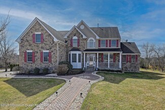 28 Hanging Rock Rd, Freehold, NJ 07728
