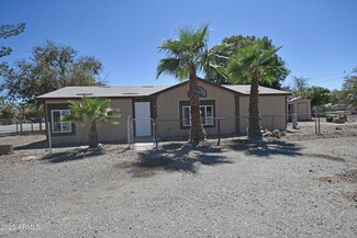 35358 2nd St, Wenden, AZ 85357