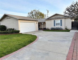 2353 Stanbridge Ave, Long Beach, CA 90815