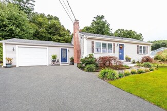 25 Stoneybrook Rd, Raynham, MA 02767