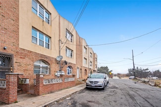 124 Beach 27th St, Far Rockaway, NY 11691