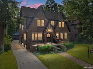 18214 Parkside St, Detroit, MI 48221