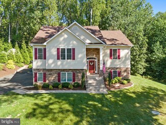 6755 Breezy Dr, Warrenton, VA 20187