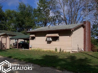 3295 Old Quarry Rd, Wever, IA 52658