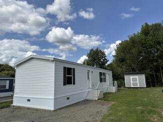 5 Elizabeth St, Winslow, ME 04901