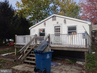 8012 Appleby Rd, Harrisburg, PA 17112