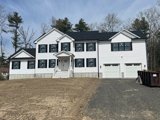 5 Serenity Ln, Dartmouth, MA 02747
