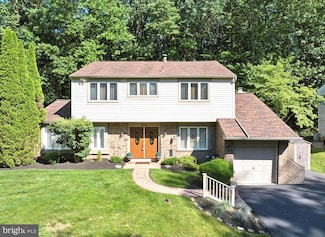 345 Ellis Rd, Havertown, PA 19083