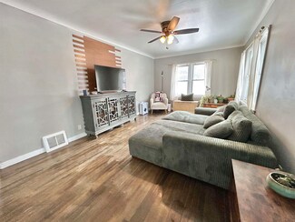 178 Sunset Ave, Footville, WI 53537