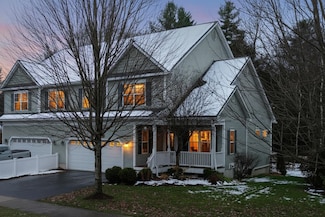 16 Dunbar Dr, Essex Junction, VT 05452