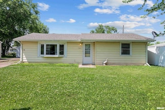 521 14th Ave, Silvis, IL 61282