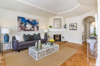 177 Meadowbrook Dr, San Francisco, CA 94132