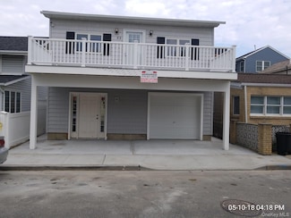 82 California St, Long Beach, NY 11561