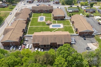 123 Carriage House Dr, Kannapolis, NC 28081