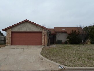 609 SW 62nd St, Lawton, OK 73505