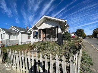 102 3rd St, Shelbyville, IN 46176