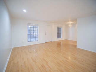 2401 Leon St Unit 107, Austin, TX 78705