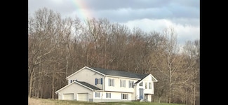 17 Parade Place, New Windsor, NY 12553