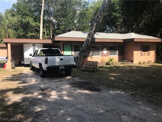 577 Lynneda Ave, Fort Myers, FL 33905