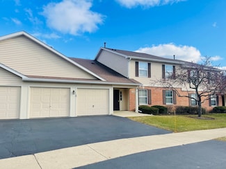 1179 N Village Dr Unit 3, Round Lake Beach, IL 60073