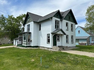 632 Pine St S, Sauk Centre, MN 56378