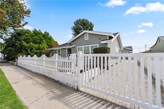6736 Kraft Ave, North Hollywood, CA 91606